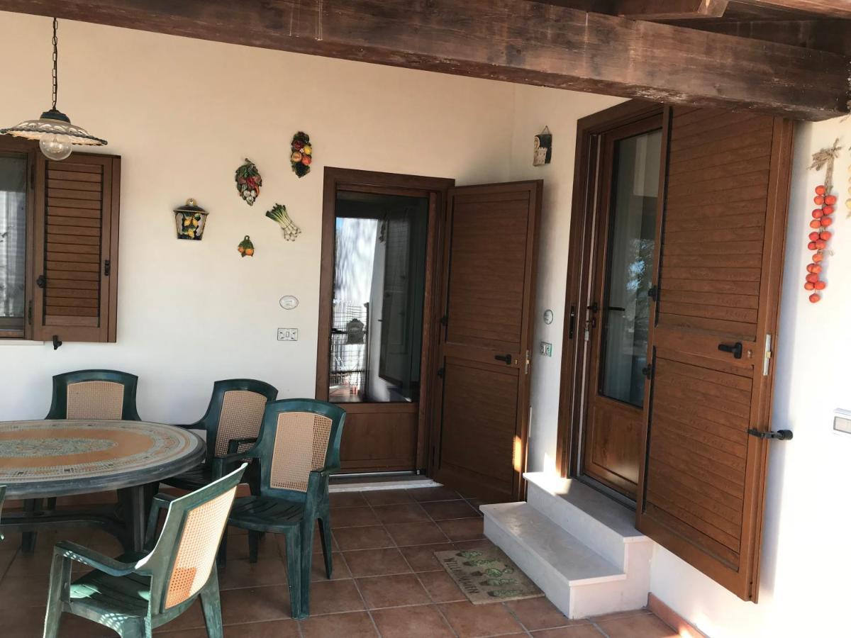 Scuderie Del Cavaliere Delle Gravine Hotel Castellaneta Exterior foto
